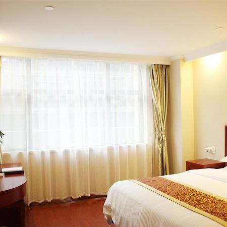 Greentree Alliance Jiangxi Nanchang Honggutan Middle Fenghuang Avenue Hotel Exteriör bild