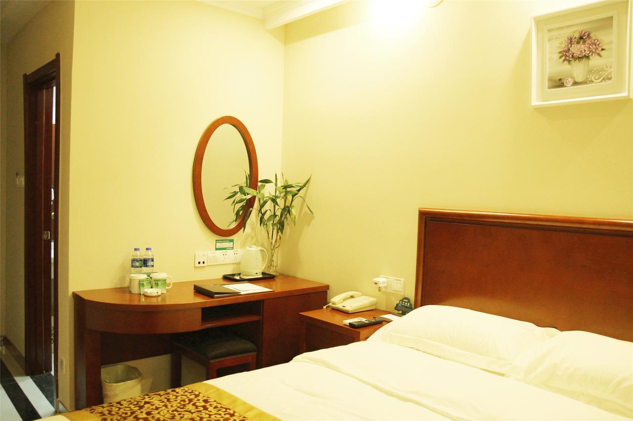Greentree Alliance Jiangxi Nanchang Honggutan Middle Fenghuang Avenue Hotel Exteriör bild