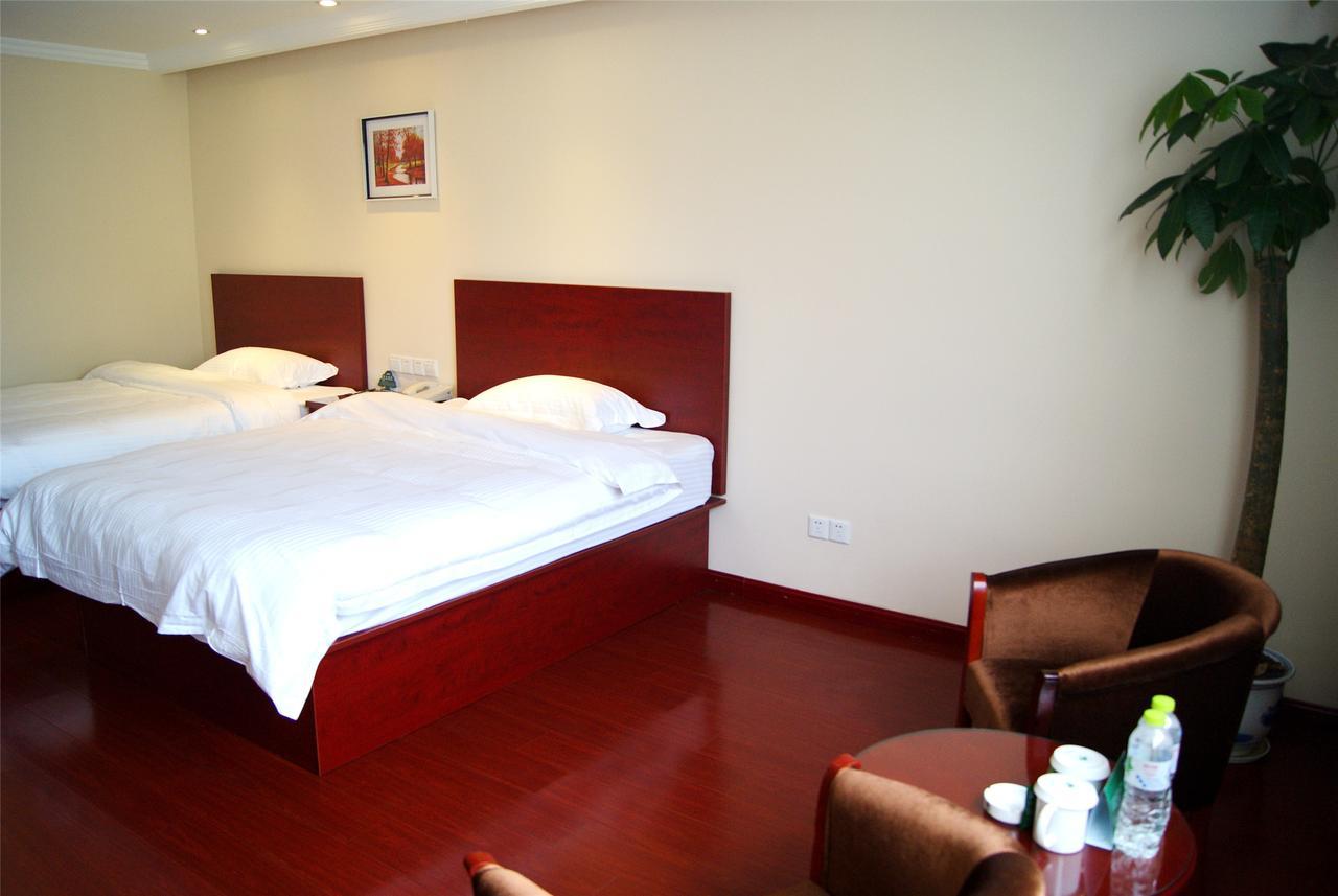 Greentree Alliance Jiangxi Nanchang Honggutan Middle Fenghuang Avenue Hotel Exteriör bild